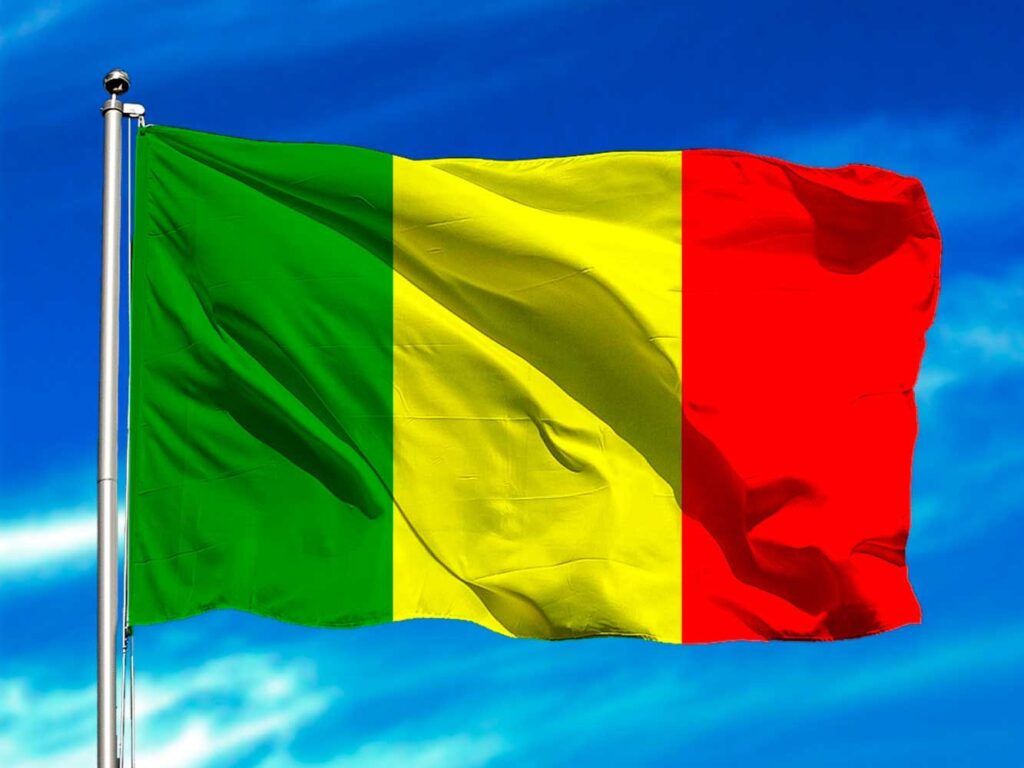 Mali : Un pays, deux façons de porter le drapeau national